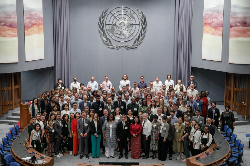 Jonathan Davies at the UNEP GEO-7 authors&nbsp;meeting